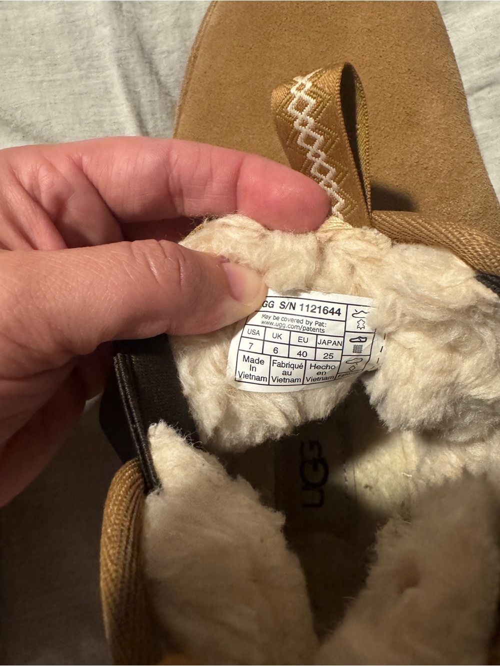 UGG Men's Chestnut/Tan Suede Chukka Boots - Picture 10 of 12